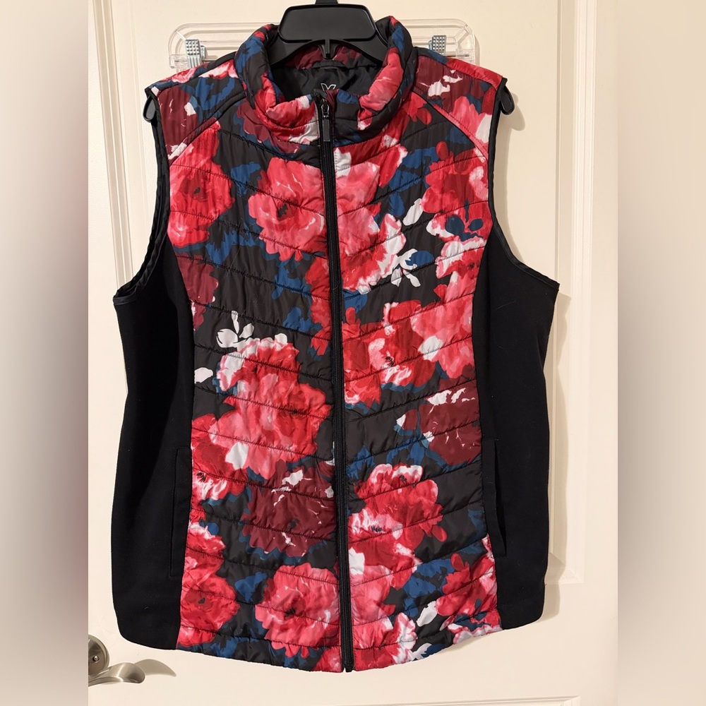 Livi Active Lane Bryant Floral Puffer Vest size 18/20